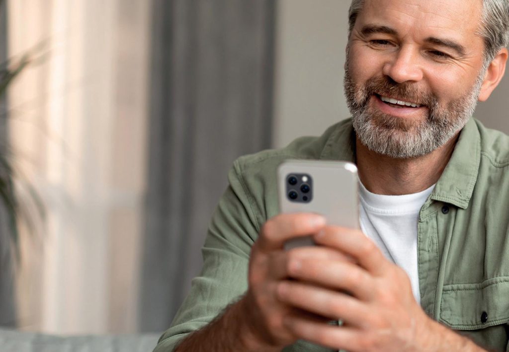 Senioren im digitalen Zeitalter: Handys und Tarife, die ihren Bedürfnissen gerecht werden